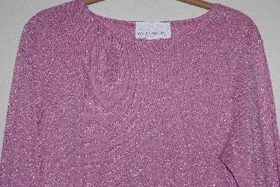 +MBAMG #76-069  "Susan Graver Fancy Bright Pink Matallic Thread T"