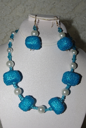 +MBAHB #27-095  "One Of A Kind Blue & White Bead Necklace & Earring Set"