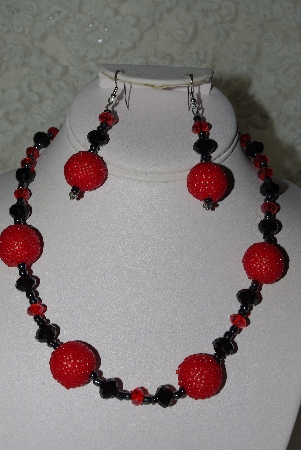 +MBAHB #27-197  "One Of A Kind Red & Black Crystal  Bead Necklace & Earring Set"