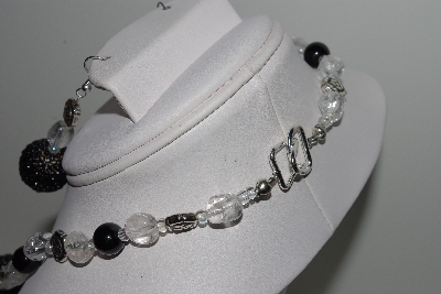 +MBAHB #003-001  "One Of A Kind Hand Made Bead Black & Clear Necklace & Earring Set"