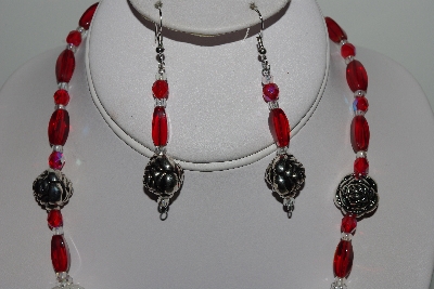 +MBAHB #003-187  "One Of A Kind White & Red Bead Necklace & Earring Set"