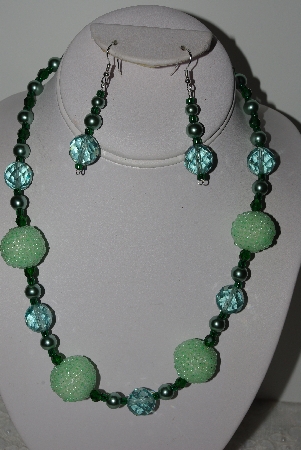 +MBAHB #003-318  "One Of A Kind Fancy Green Bead Necklace & Earruing Set"