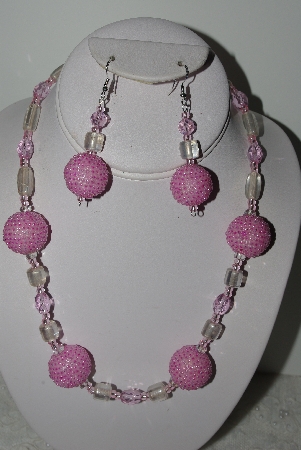 +MBAHB #003-302  "One Of A Kind Pin Bead Necklace & Earring Set"