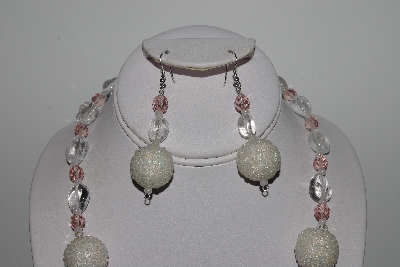 +MBAHB #003-212  "One Of A Kind Clear & Pink Bead Necklace & Earring Set"