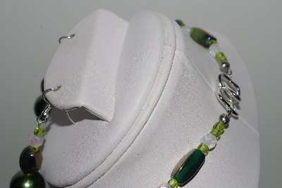+MBAHB #009-160  "One Of A Kind Green Bead Necklace & Earring Set"