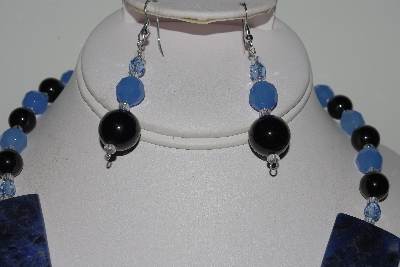 +MBAHB #009-165  "One Of A Kind Black & Blue Bead Necklace & Earring Set"