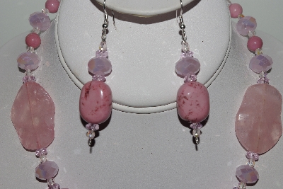 +MBAHB #009-055  "One Of A Kind Pink Bead Necklace & Earring Set"