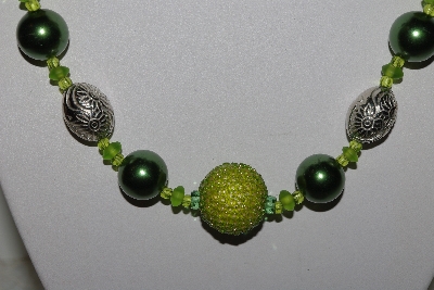 +MBAHB #009-029  "One Of A Kind Green Bead Necklace & Earring Set"