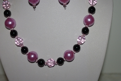 +MBAHB #013-047  "One Of A Kind Pink Bead & Black Onyx Necklace & Earring Set"