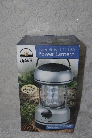 +MBAMG #003-211     "Portable Cordless LED Lantern With Dimmer Switch"