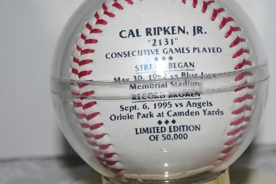 +MBAMG #003-116  "Cal Ripken Jr. 2131 Limited Edition Foto Baseball"