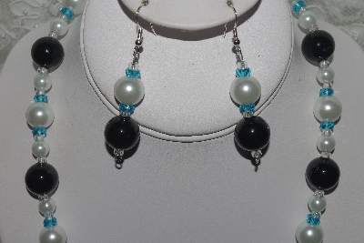 +MBAMG #003-162  "One Of A Kind Black, White & Blue Bead Necklace & Earring Set"
