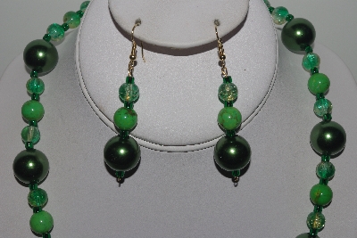 +MBAMG #018-168  "One Of A Kind Green Bead Necklace & Earring Set"
