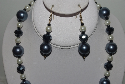 +MBAMG #018-163  "One Of A Kind Grey & White Bead Necklace & Earring Set"