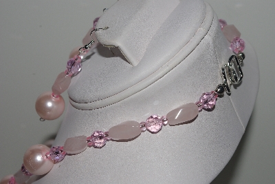 +MBAMG #018-084  "Fancy Pink Bead Necklace & Earring Set"