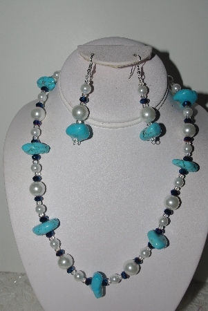+MBAMG #018-053  "One Of A Kind Blue & White Bead Necklace & Earring Set"