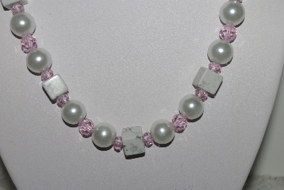 +MBAMG #018-057  "One Of A Kind White & Pink Bead Necklace & Earring Set"