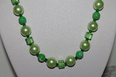 +MBAMG #019-158  "One Of A Kind Green Bead Necklace & Earring Set"
