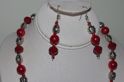 +MBAMG #019-182  "One Of A Kind Red & Silver Bead Necklace & Earring Set"