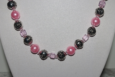 +MBAMG #019-250  "One Of A Kind Pink Bead Necklace & Earring Set"