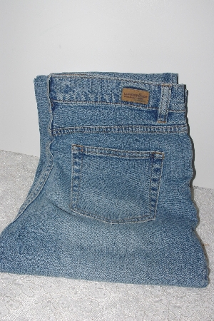 +MBAMG #T06-088   "Size 6/ 34" Long  "2005 London "BoyFriend" Stretch  Jeans"