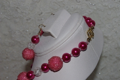 +MBAHB #24-058  "One Of A Kind Pink & Clear Bead Necklace & Earring Set"