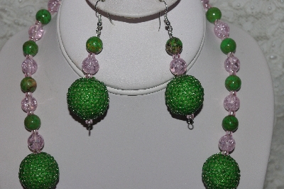 +MBAHB #24-183  "One Of A Kind Green & Pink Bead Necklace & Earring Set"