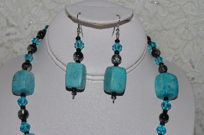 +MBAHB #31-002  "One Of A Kind Blue/Green Chalk Turquoise & Black Bead Necklace & Earring Set" 