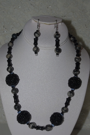 +MBAHB #31-115  "One Of A Kind Grey & Black Bead Necklace & Earring Set"