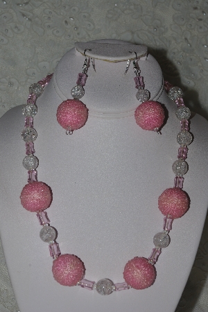 +MBAHB #31-199  "One Of A Kind Pink & Clear Glass Bead Necklace & Earring Set"