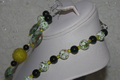 +MBAHB #31-167  "One Of A Kind Yellow & Green Bead Necklace & Earring Set"