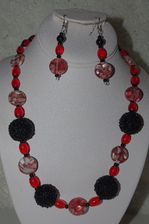 +MBAHB #31-194  "One Of A Kind Red & Black Bead Necklace & Earring Set"