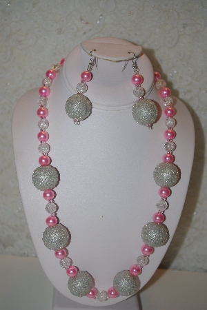 +MBAHB #32-049  "One Of A Kind Pink & Clear Bead Necklace & Earring Set"