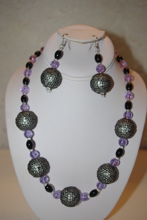 +MBAHB #32-113  "One Of A Kind Black & Lavender Bead Necklace & Earring Set"