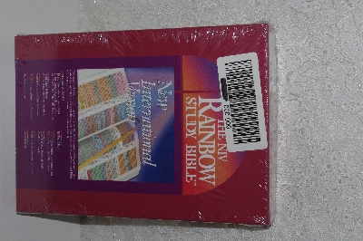 +MBAMG #0031-F29187  "The New International Version Indexed Rainbow Study Bible"