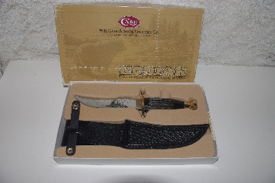 +MBAMG #099-165  " 2003 Case & Son's Kodiak Fixed Blade Hunting Knife With Buffalo Horn Handle"