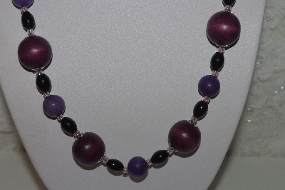 +MBAHB #00013-8442  "One Of A Kind Purple & Black Bead Necklace & Earring Set"