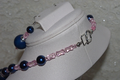 +MBAHB #00013-8438  "One Of A Kind Blue & Pink Bead Necklace & Earring Set"