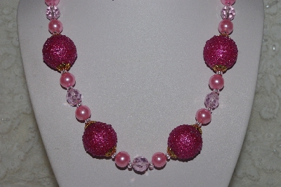 +MBAHB #00013-8588  "One Of A Kind Pink Bead Necklace & Earring Set"