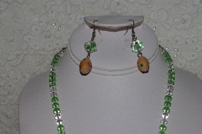 +MBAHB #00014-8839  "Beautiful Lampworked Glass Bead Necklace & Earring Set"