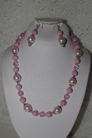 +MBAHB #00014-8777  "One Of A Kind Pink Bead Necklace & Earring Set"