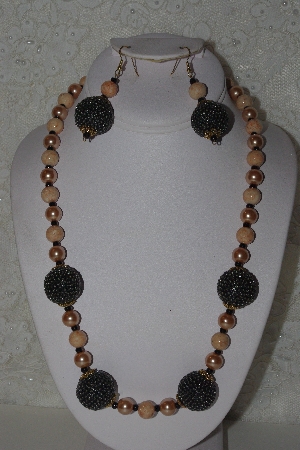 +MBAHB #00015-8981  "One Of A Kind Tan & Black  Bead Necklace & Earring Set"