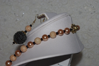 +MBAHB #00015-8981  "One Of A Kind Tan & Black  Bead Necklace & Earring Set"