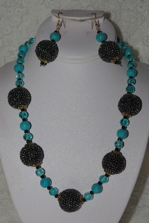 +MBAHB #00015-8920  "One Of A Kind Blue & Black Bead Necklace & Earring Set"