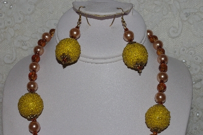 +MBAHB #00015-8895  "One Of A Kind Yellow, Champagne & Brown Bead Necklace & Earring Set"