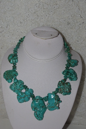+MBAMG #00016-0159   "Howlite & Turquoise Bead Necklace"