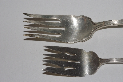 +MBAMG #00016-0060  "Vintage Set Of 2 Serving Forks"