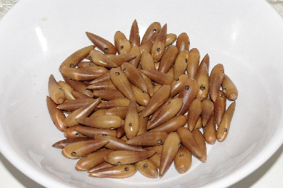 +MBAAC #01-01 "Set Of 125 Valley Oak Acorn Beads"