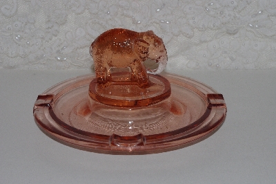 +MBAAC #01-9453  "Vintage Pink Glass Elephant Ash Tray"