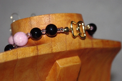+MBAAC #02-9801  "Valley Oak Acorn Beads, Black & Pink Bead Necklace & Earring Set"
